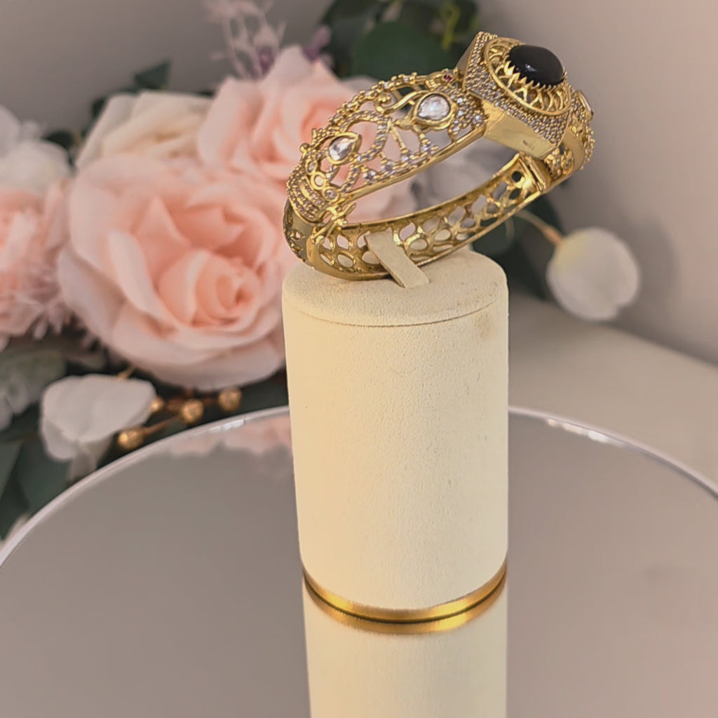 Noireva Heirloom Open Cuff Bangle