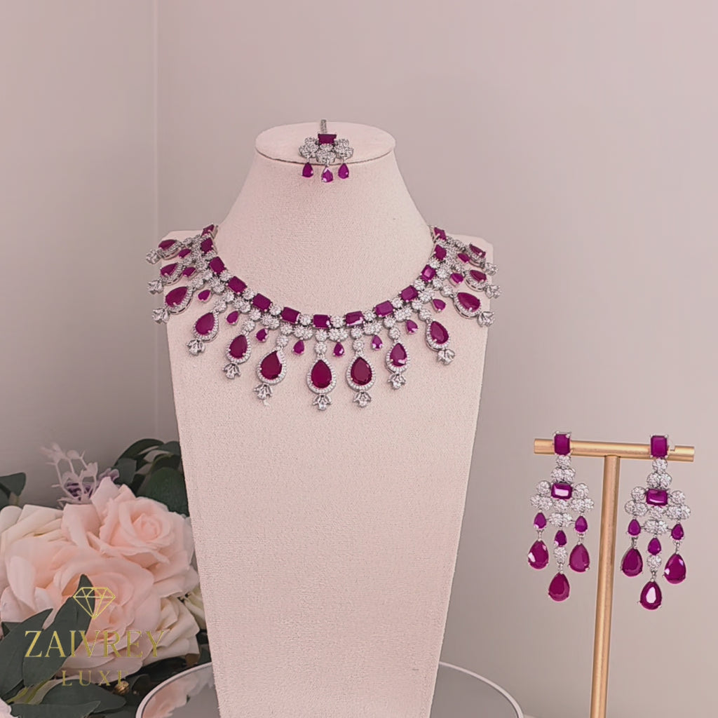 RUBELLE ÉTOILE Crystal Cascade Necklace Set