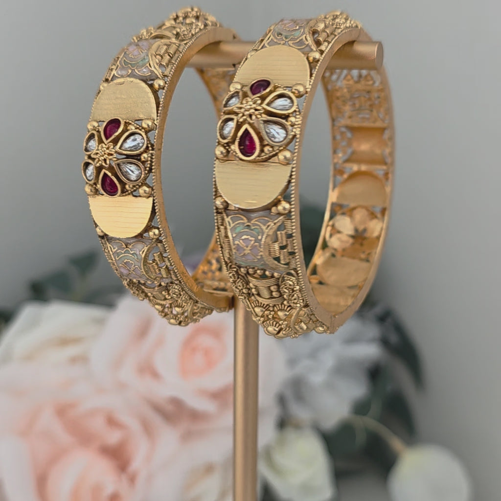 Rajvadi Kundan Heritage Bangles (Set of 2)