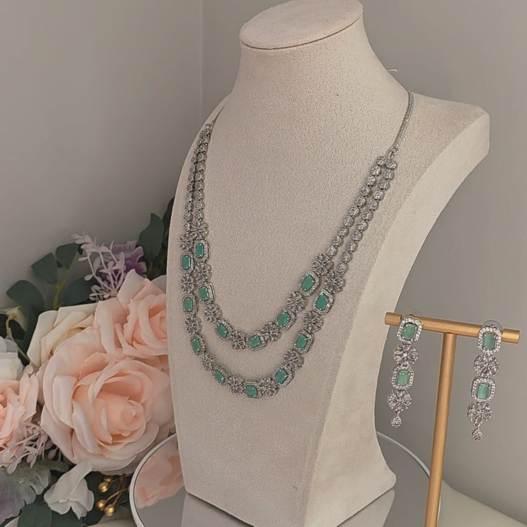 AURELIA ÉCLAT Double Strand Necklace Set