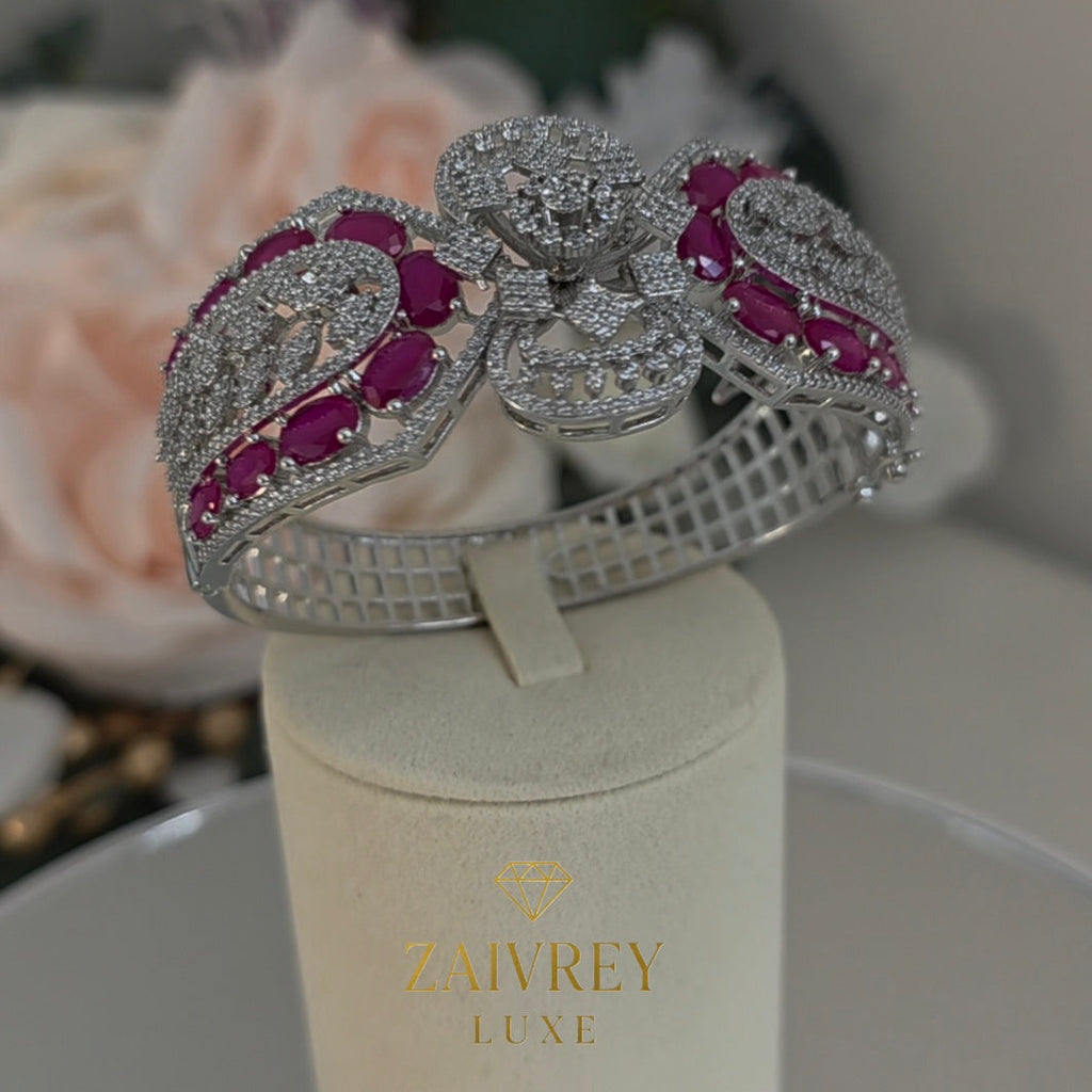 ROSÉ IMPÉRIA Crystal Weave Cuff