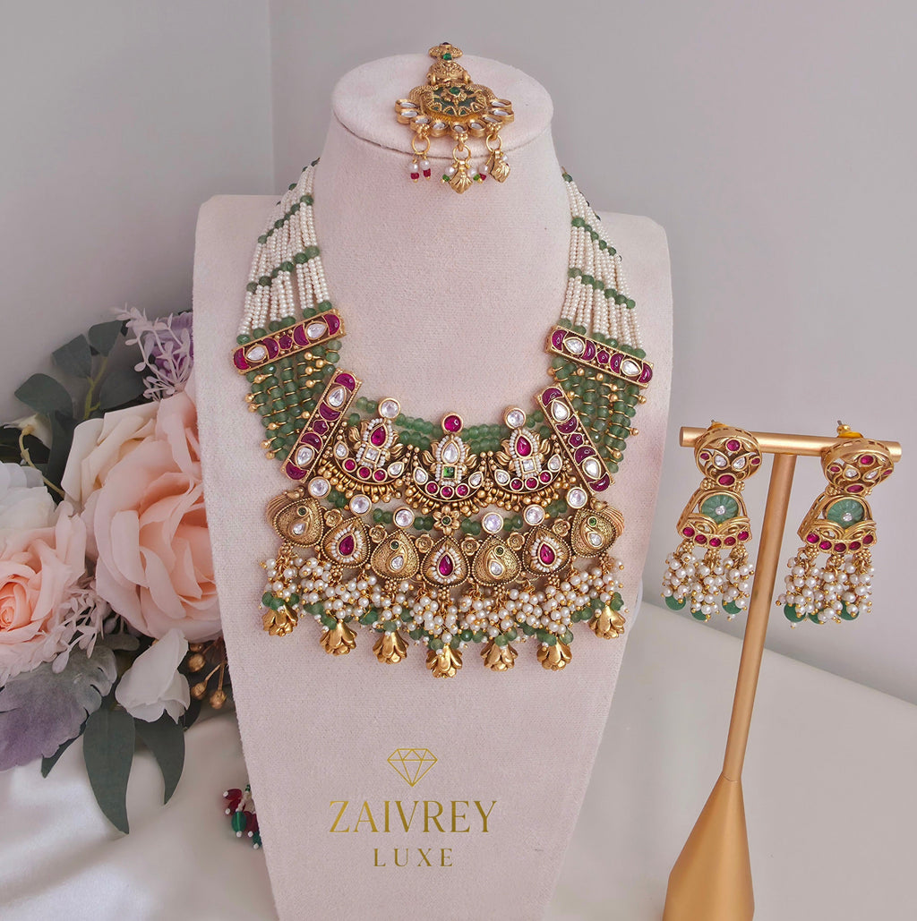 VASUNDHARA IMPÉRIA Pearl Heirloom Set