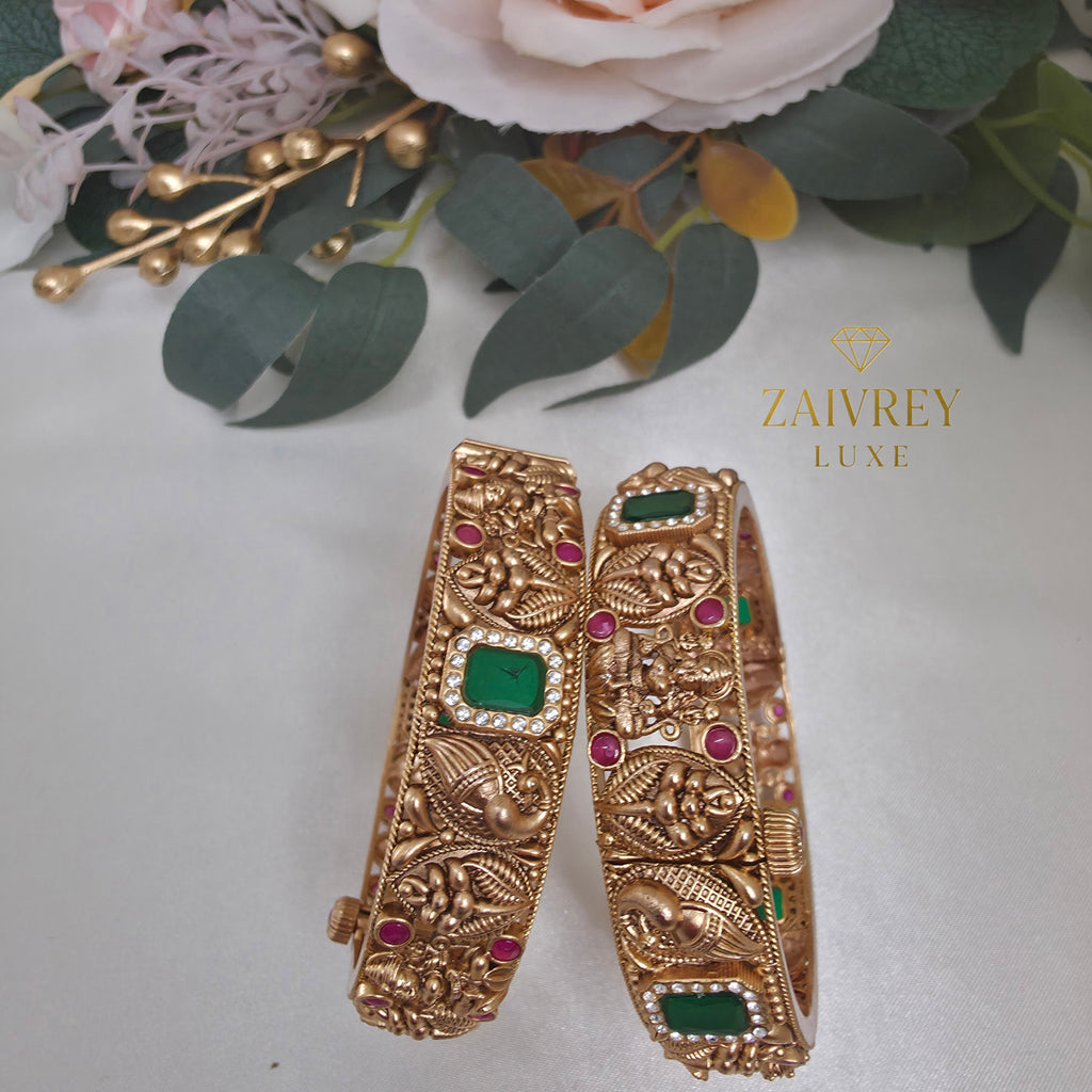 Virasat Emerald Temple Openable Bracelet Pair