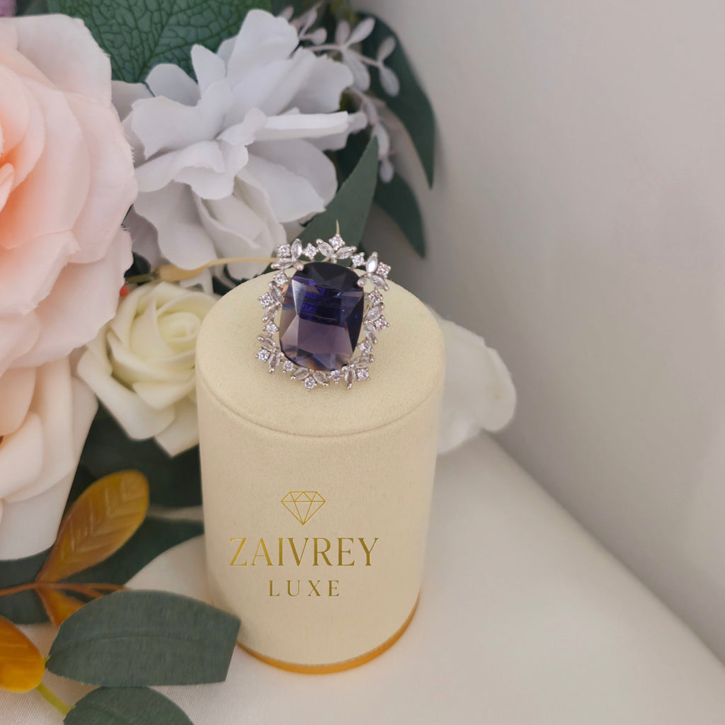 Noctelle Sapphire Halo Statement Ring